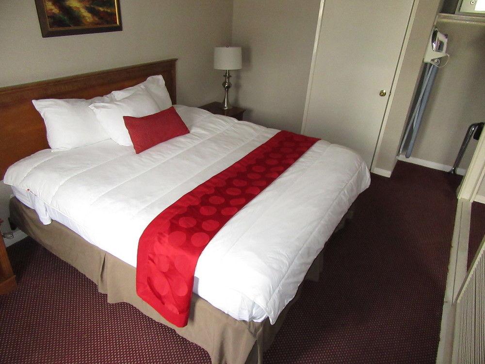 Ramada By Wyndham Los Angeles/Wilshire Center Extérieur photo