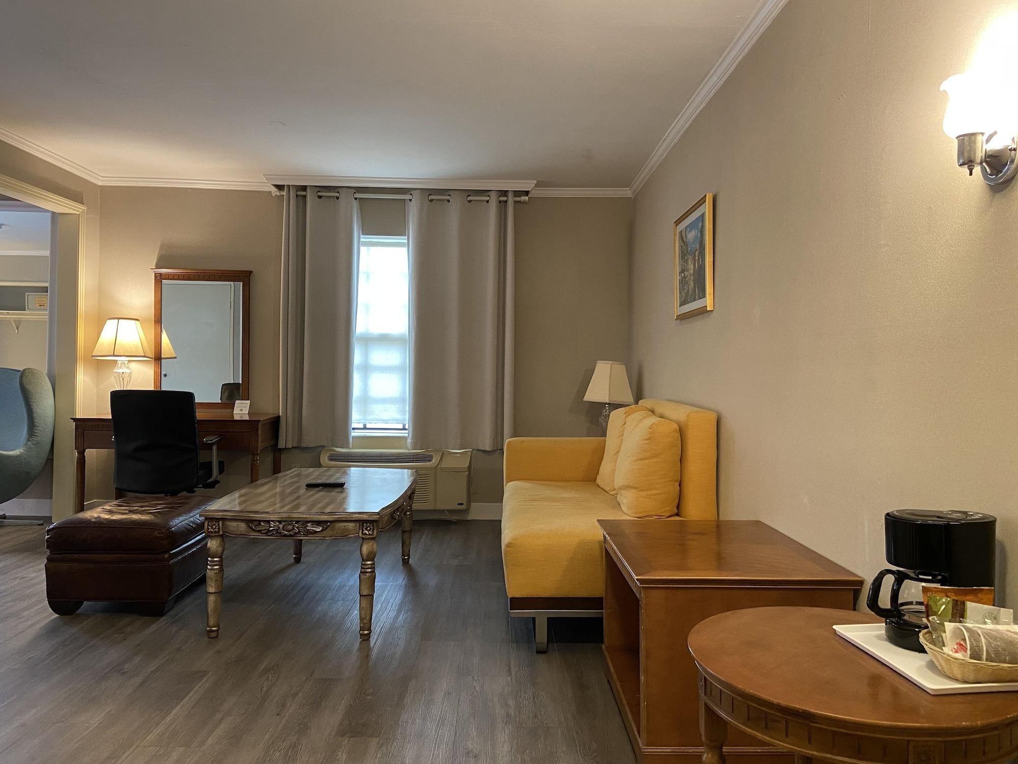 Ramada By Wyndham Los Angeles/Wilshire Center Extérieur photo