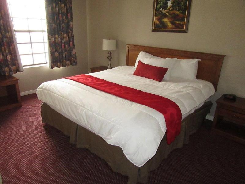 Ramada By Wyndham Los Angeles/Wilshire Center Extérieur photo