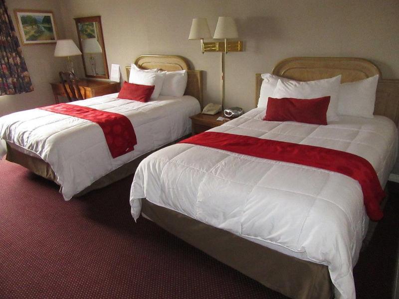 Ramada By Wyndham Los Angeles/Wilshire Center Extérieur photo